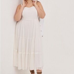 Torrid 2X Elegant White and Gold Striped Maxi Dress NWT